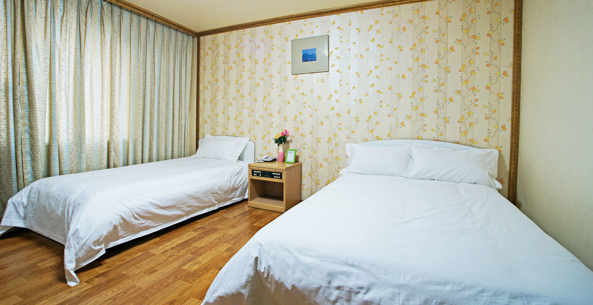 Emerald Hotel Jeju Exterior photo